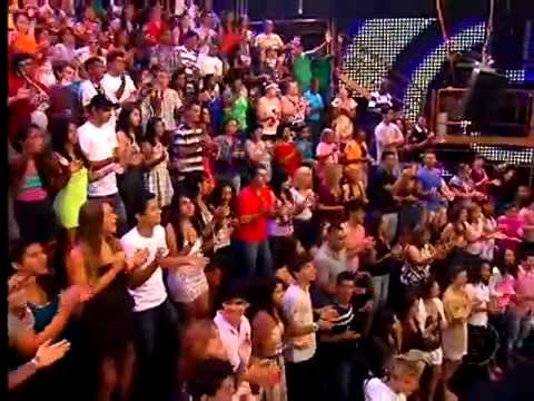 Garota Safada fala sobre 'Minha mulher não deixa não' No Domingão do Faustão dia  06-02-2011