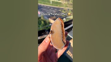 This Parallax Effect is amazing! 🤩 #rock #agate #parallax #shorts #gemstone