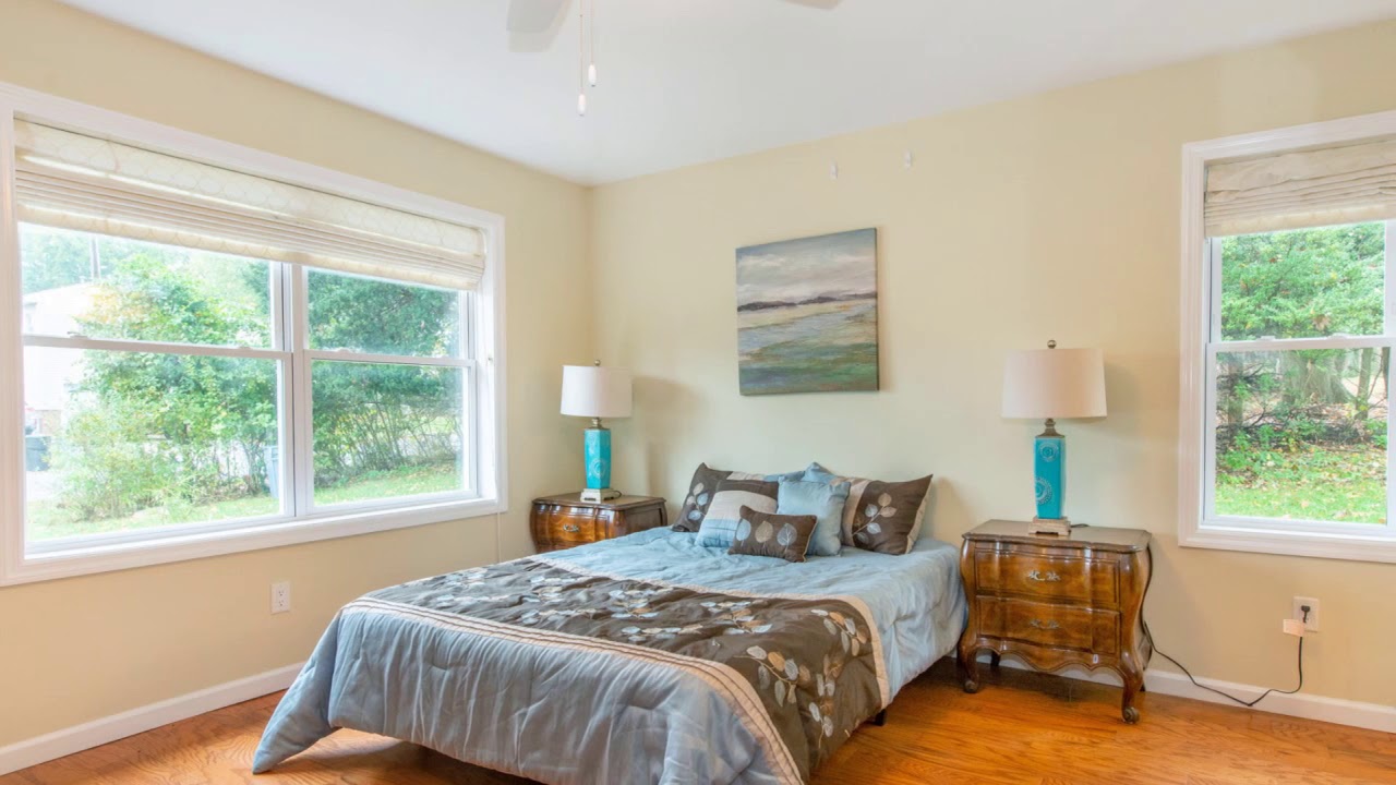 274 Grand Blvd., Emerson, NJ 07630 Maria Rini Richard Gneiding MLS