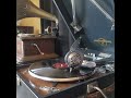 美空 ひばり ♪ひばりが唄えば♪ 1950年 78rpm record. Columbia Model No G ー 241 phonograph