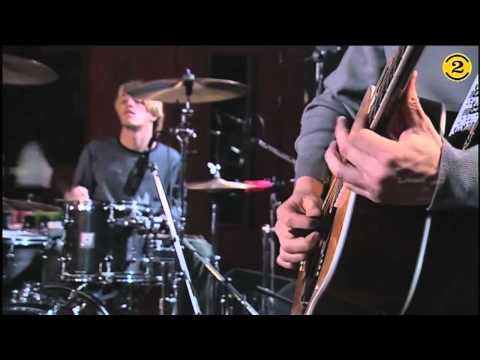 Foo Fighters - Everlong (Acoustic)