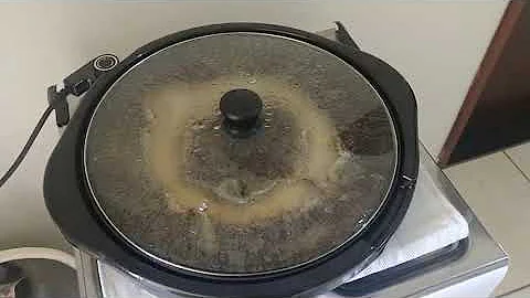 Qual a melhor maneira de limpar o grill?