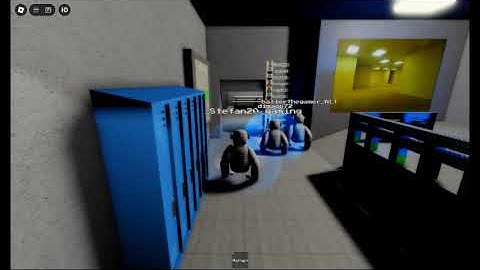 how to get out of a lethal ape map with body colors | lethal ape in roblox (sadly the game is gone)