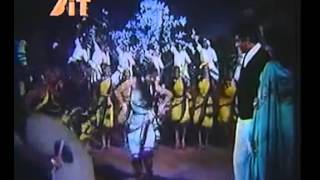 Aulad 1968 song:- Nazuk nazuk badan mora... Rafi & Lata