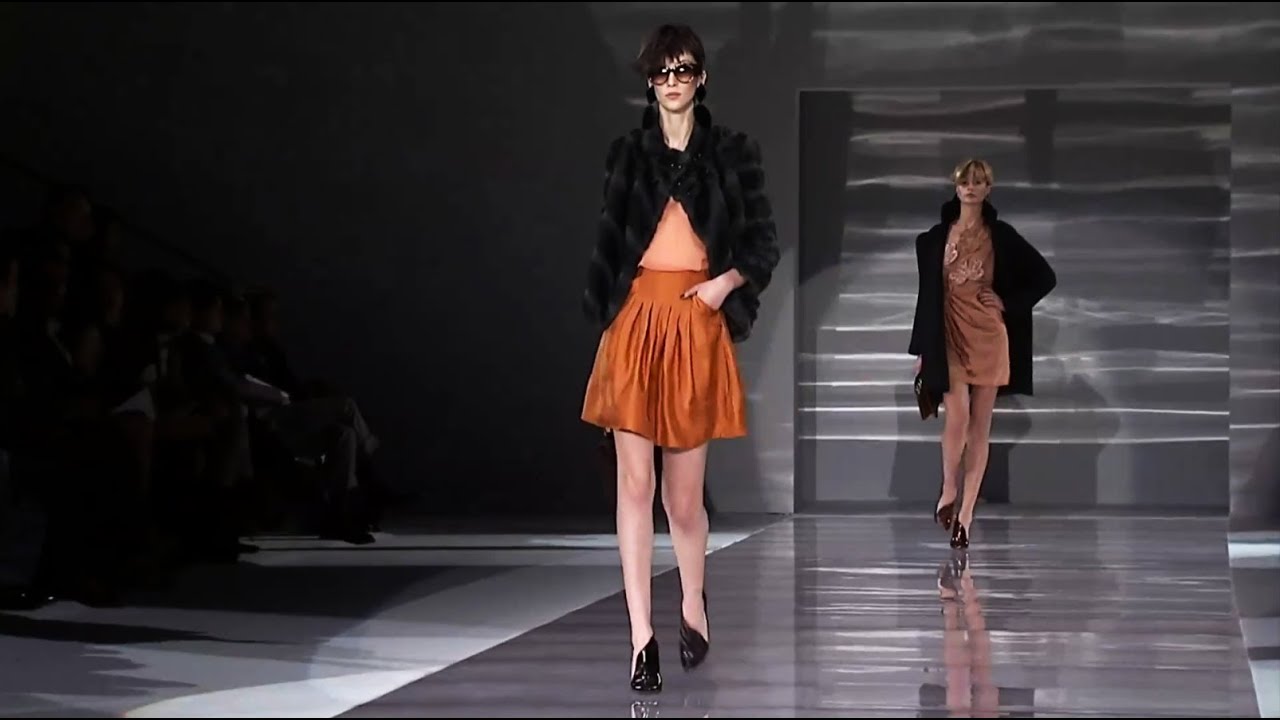 Emporio Armani - 2010 Fall Winter - Womenswear Collection