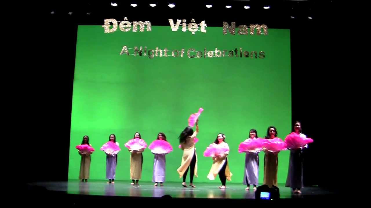 DVN 2013 Traditional Fan Dance