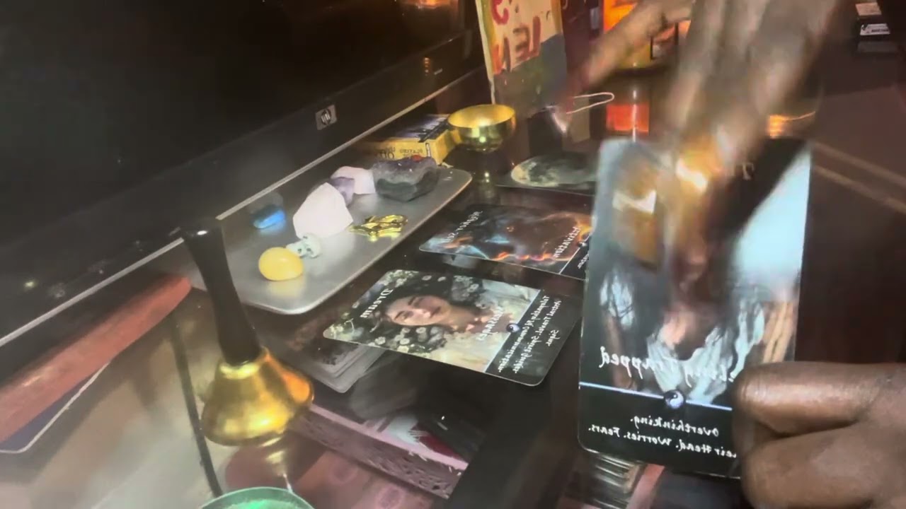 Ему больно видеть, что ты всегда говорил правду. Они не могут поверить, что позволили этим людям ...