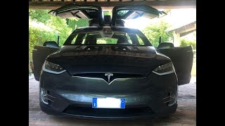 Tesla model x - dancing