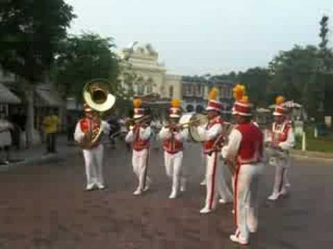 Hong Kong Disneyland Band 9pc - Strike Up The Band