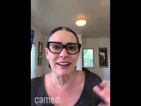 Video: Paget Brewster sof boyligi: Wiki, turmush qurgan, oila, to'y, maosh, birodarlar