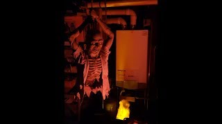 Spirit Halloween Yj 2008 Chin Up Zombie Animated Halloween Prop