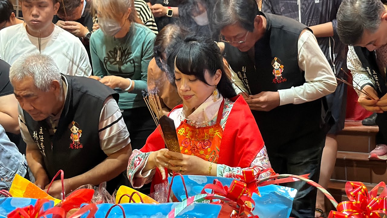 高雄大樹久堂慈后宮～眾爐下恭祝昊天金闕玉皇大天尊聖誕千秋萬壽無疆 ～女神大媽降駕～ #巷仔媽  唱曲帶領蟻民叩拜 2026/02/24