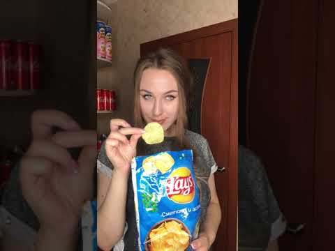 Мама и чипсы 😂 #shorts