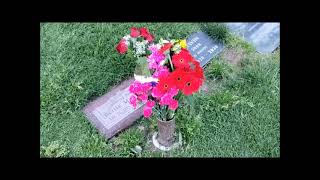 Bettie Page - A visit to Bettie&#39;s grave on her 100th birthday.