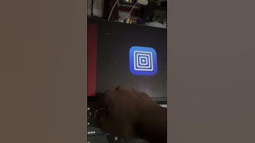 I FOUND IT HOW TO ENTER BIOS IN UTM VM DURING WHEN BOOT INTO UBUNTU