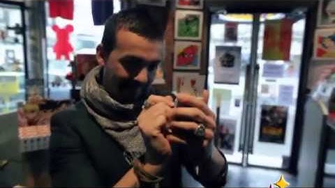 Smiley - Laurent Mikelfield (www.magosartesanos.com - Tu tienda de magia)