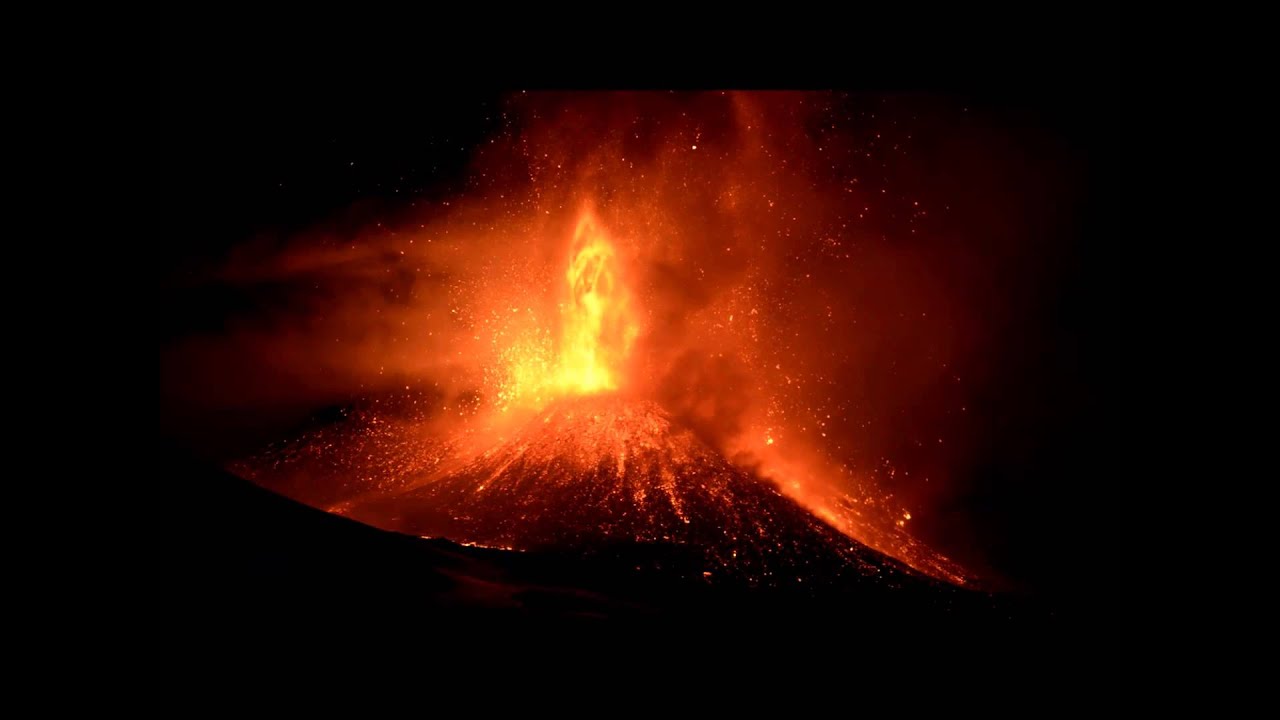 Mount etna eruption 2013