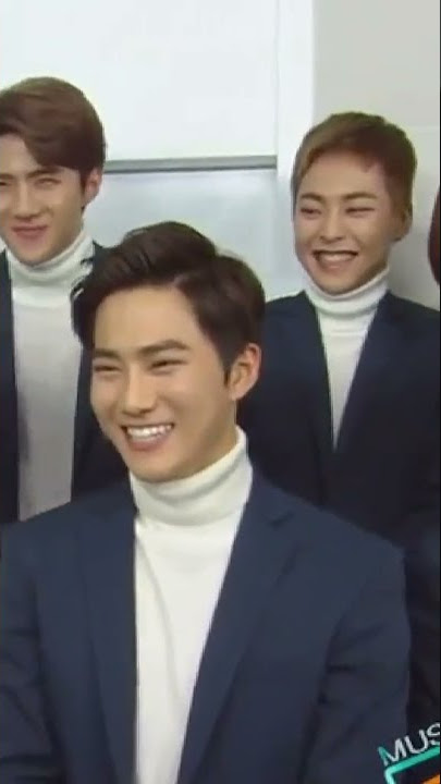 mabuk atau ga mabuk perasaan kelakuan nya sama aja😂 ~exo universe