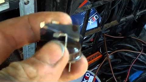 How Old School Mechanical Flasher Units Work