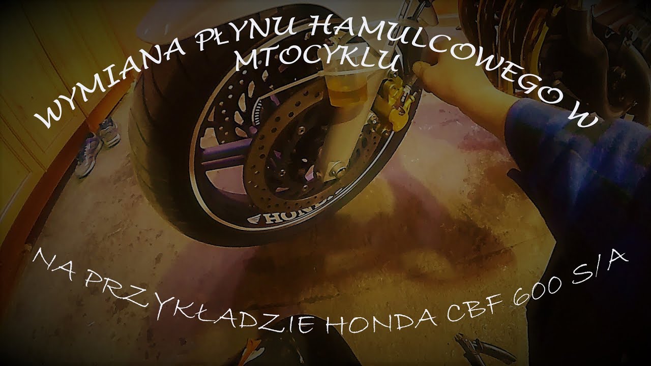 Poradnik: Wymiana płynu hamulcowego w motocyklu na przykładzie Honda CBF600 ABS