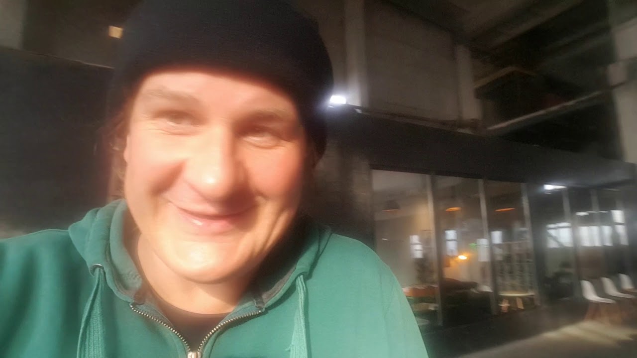 Reklāma. Drifta halle