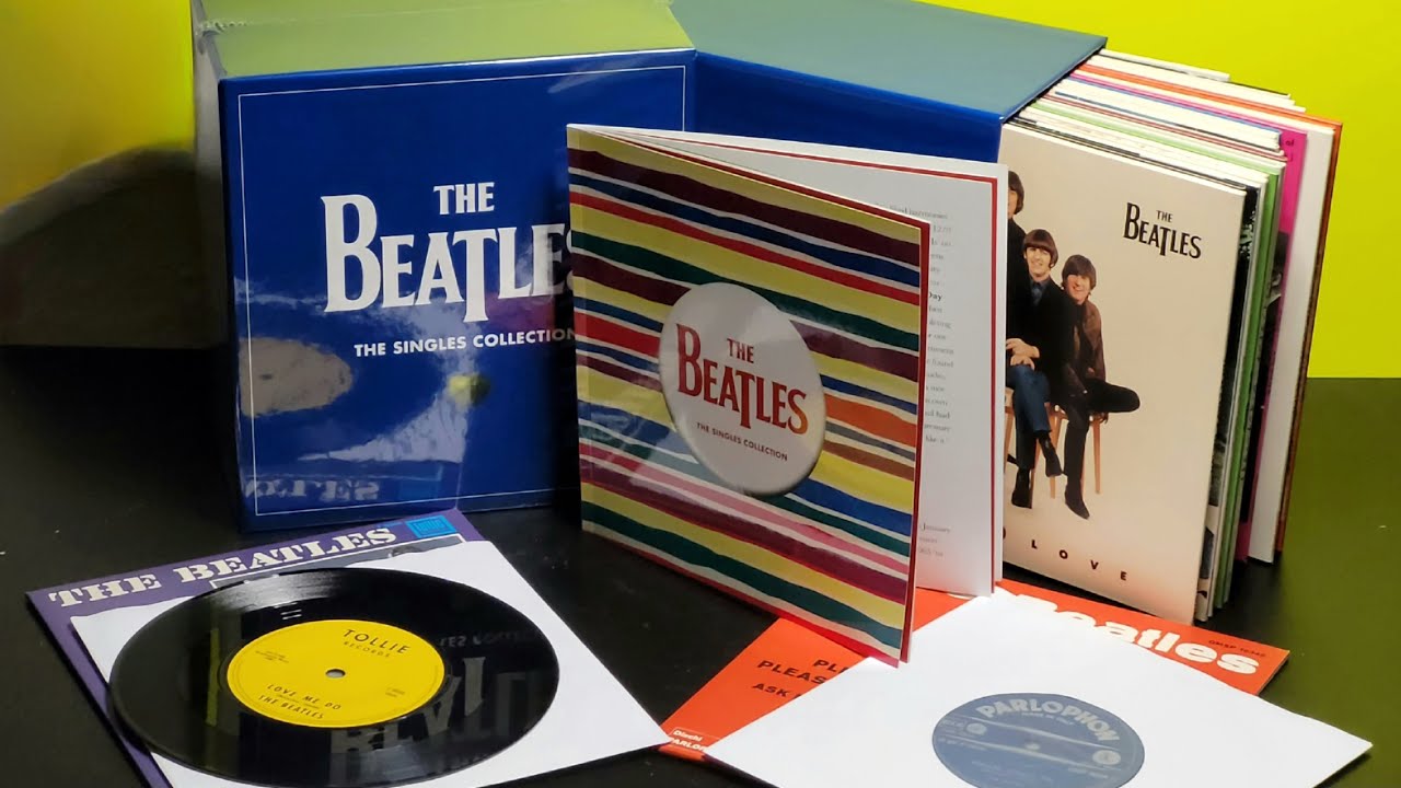 UNBOXING: The Beatles | The Singles Collection - YouTube