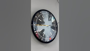 23.6inch round screen PCAP touch LCD monitor Avlink best Android advertising signage art NFTdisplay