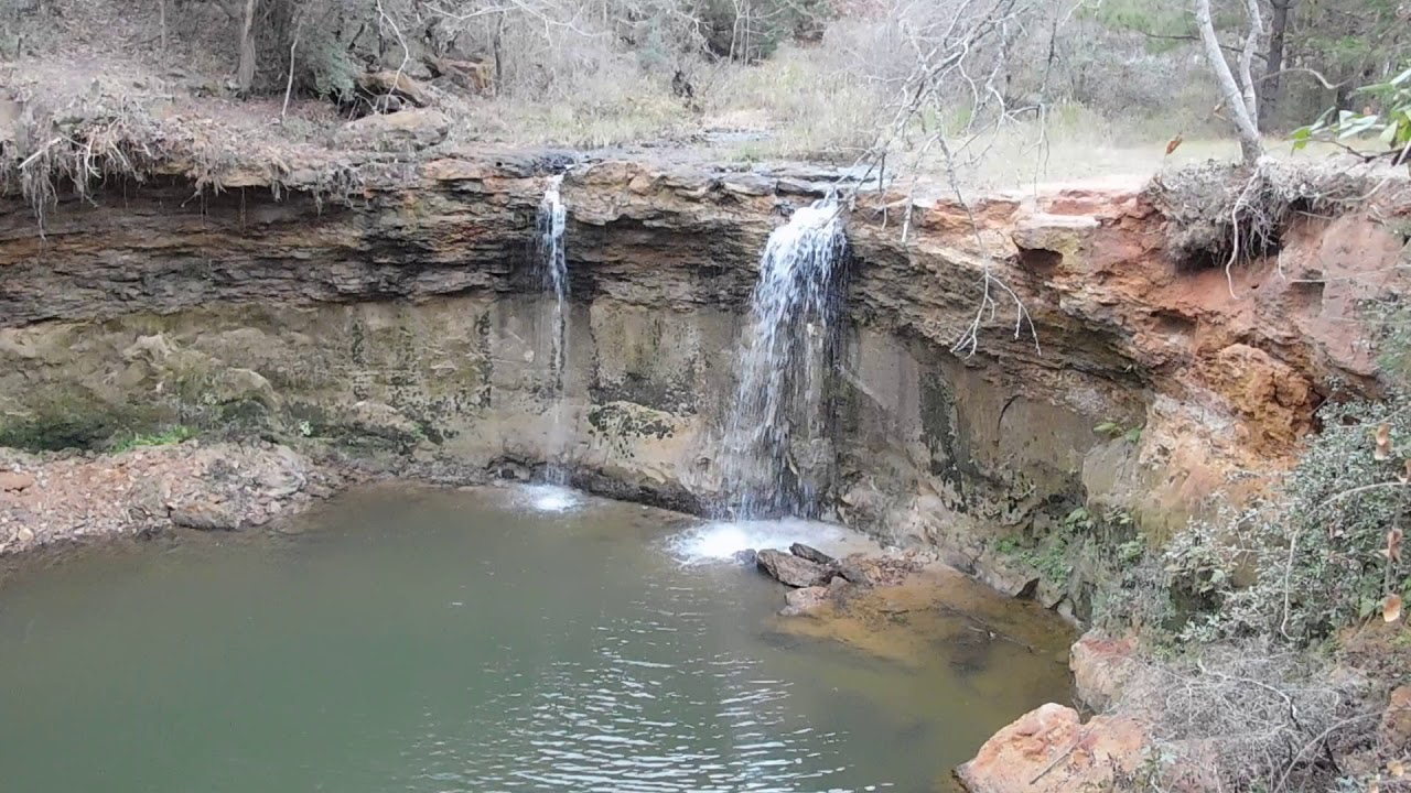 Wolf creek lake waterfall in Palestine Tx YouTube