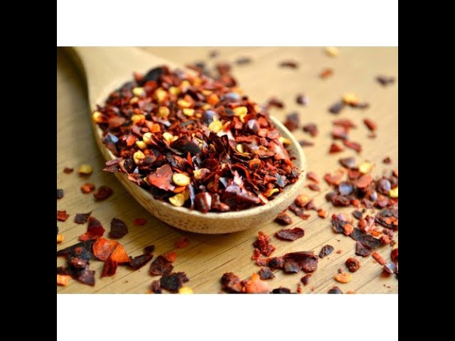 HOMEMADE RED CHILLI FLAKES | Quick Indian Recipes