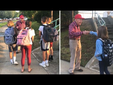 94-Year-Old Veteran Offers Fist Bumps and Kind Words to Inspire Students