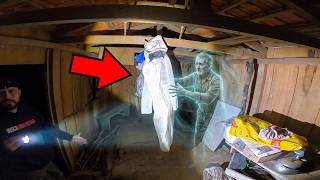 FANTASMA VESTE ROUPA DE APICULTOR E CAMINHA NA FRENTE DA EQUIPE!