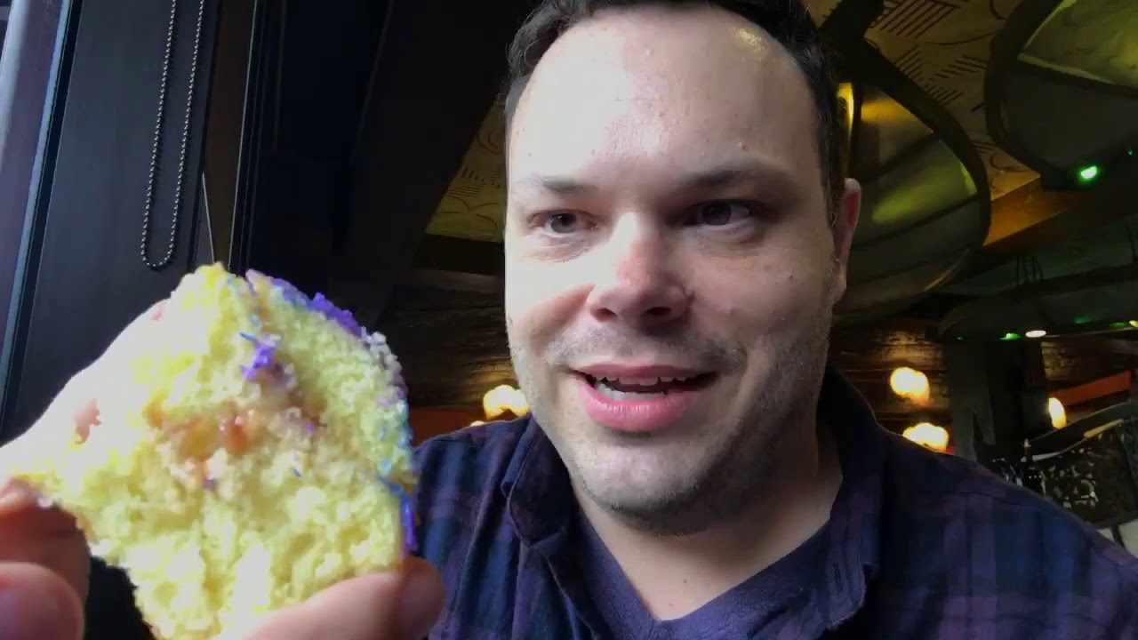 Walt Disney World Potion Purple Cupcakes | January 2019