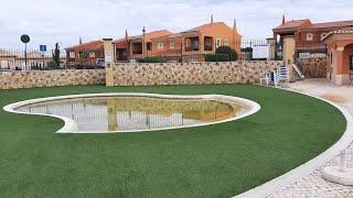 Искусственная трава возле детского бассейна | Artificial grass near the children&#39;s pool