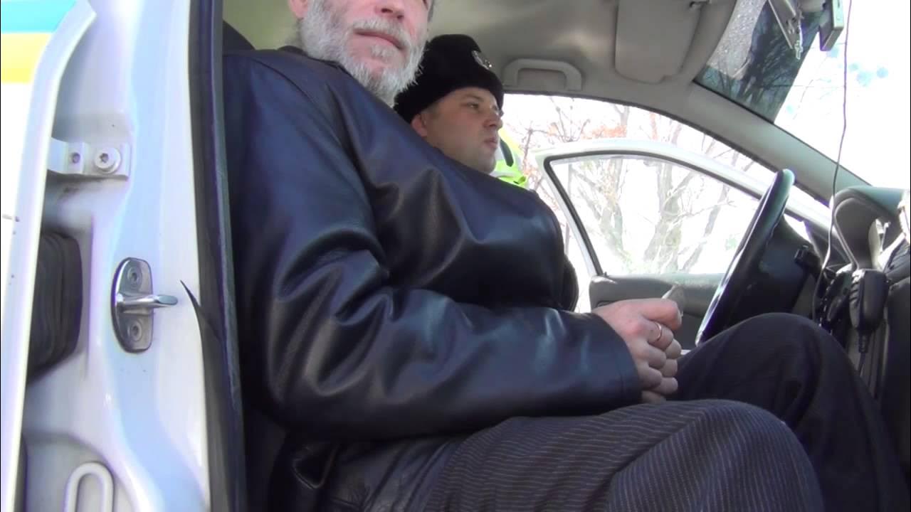 Бабка и гаи. Бабка и гаишник. Штаны за 40 гривен +100500. Милиционер. Баба яга на самокате.