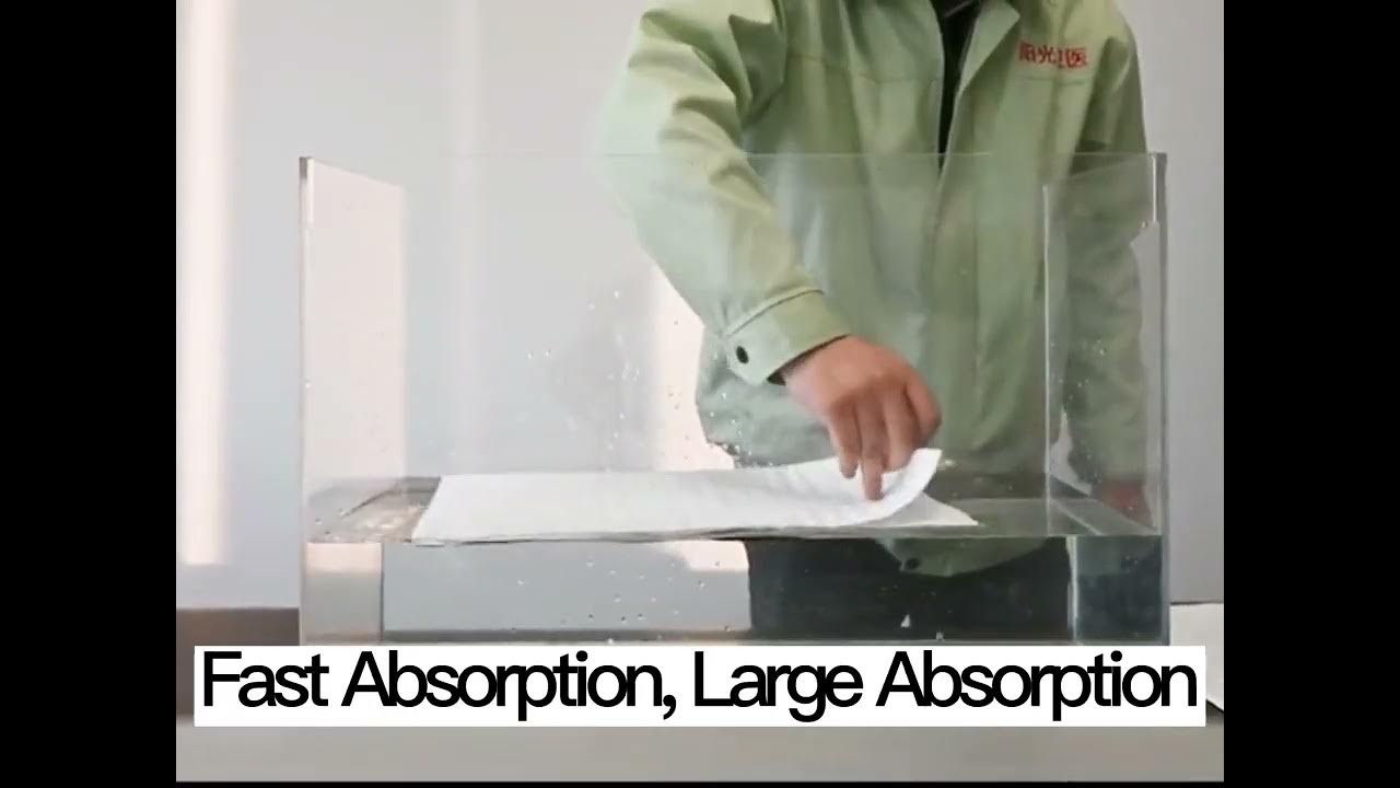 Oil Absorbent Pads Does Not Absorb Water and Floats on the Water