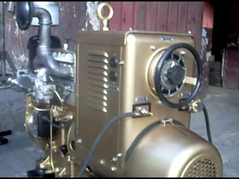 Wisconsin engine TF 1954 assembled on a generator ...