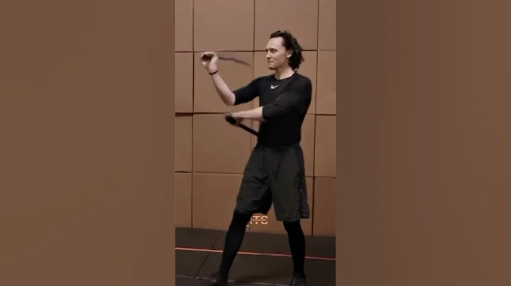 me when loki trains❤️ #shorts #loki #mcu #marvel #antihero #tva #love #viral #green #gothkid #tom