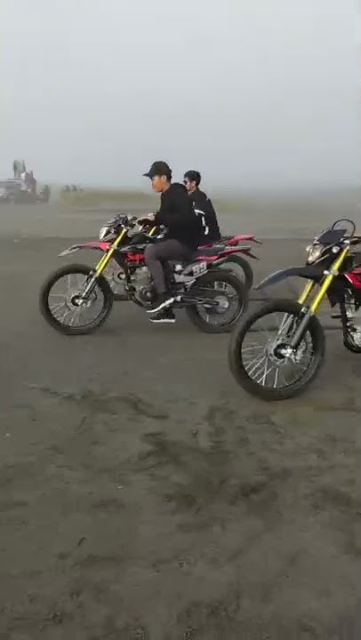 Balapan di Bromo pakek crf #crf150l #short #shorts #fyp #fypシ #shortvideo #sunmori #bromo