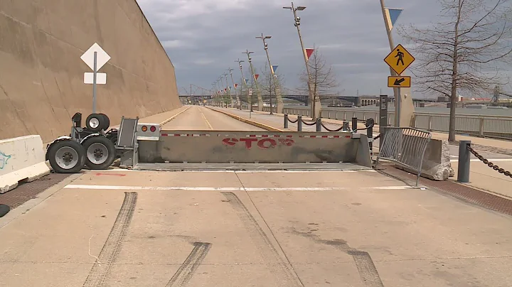 Soaring crime, gunfire shuts down iconic section o...