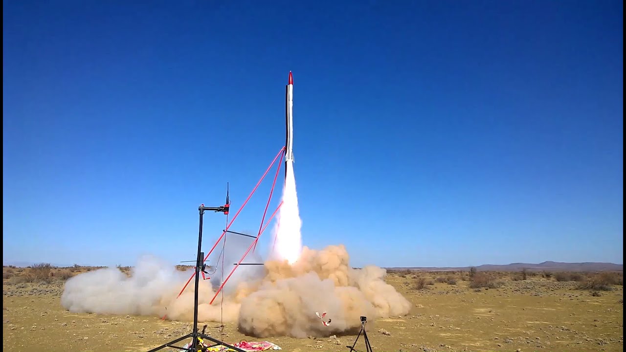 Watch Four South Africans officially broke the altitude record for an amateur rocket video
