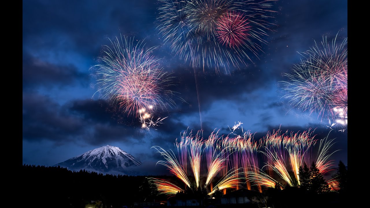 The 絶景花火シリーズ『Mt.Fuji 2023』in ふじてんリゾート - YouTube