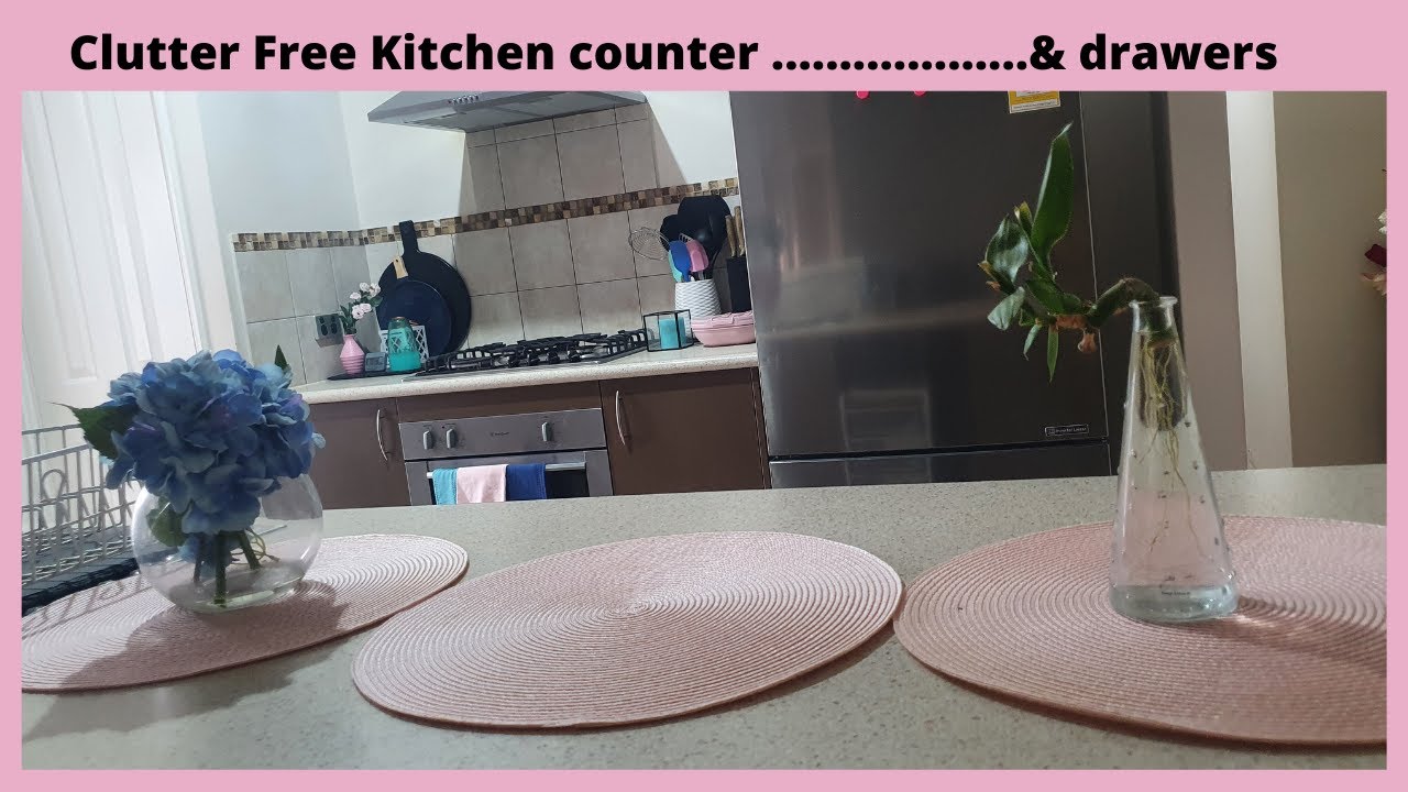 clutter free kitchen counter | clutter free drawers | minimalist house