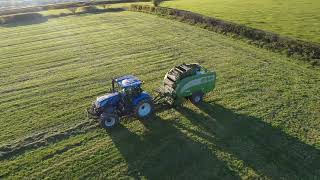 New Holland T7270 & McHale Fusion Baler! Baling And Wrapping Grass Bales For Silage!