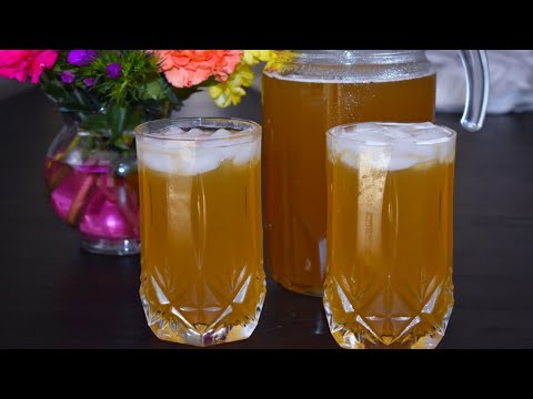 how-to-make-a-refreshing-lemongrass-ginger-iced-tea.