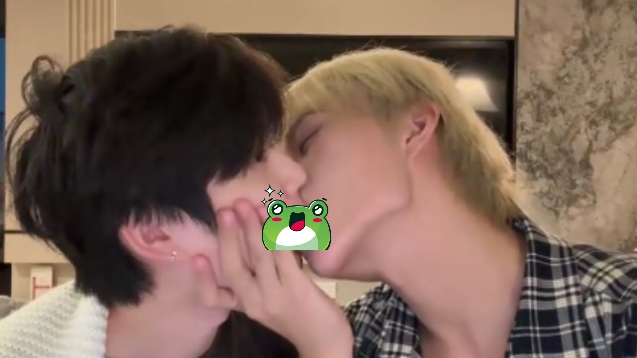 [Гей/BL] Конфетный поцелуйный челлендж 🍭 — версия без цензуры | Ван И и Лянь Лянь