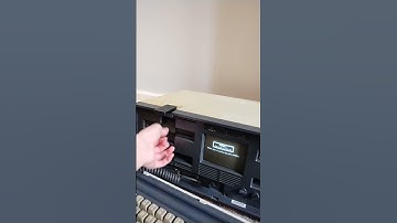 Booting up the Osborne 1 #retrocomputing