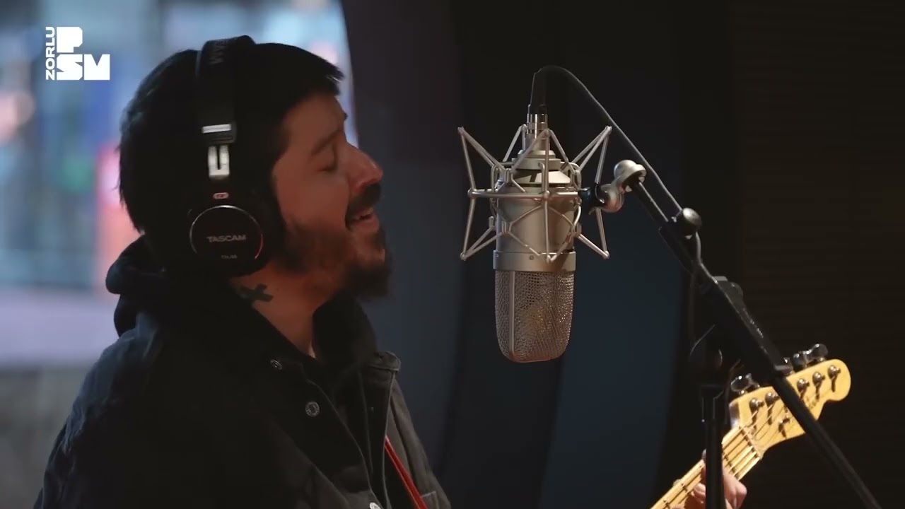 Arda Kemirgent - Torna ( ZORLU PSM PERFORMANS )