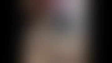 لا يفرق بين زوجته واخته التوأم 