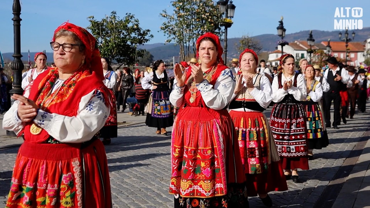 Desfile da Tradição saiu à rua e celebrou 900 anos do Foral | Altominho TV