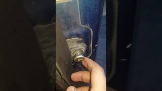 Freightliner door not closing properly